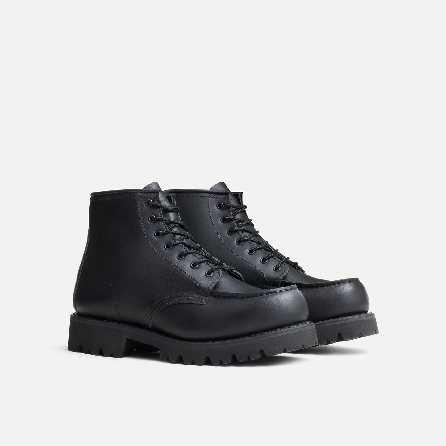 3497 Porter Moc Toe Black Boundary