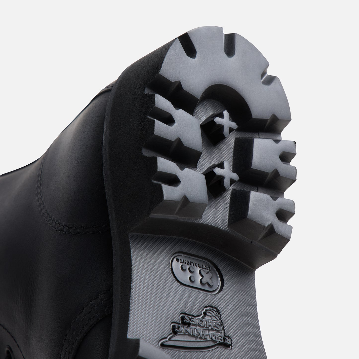 3497 Porter Moc Toe Black Boundary