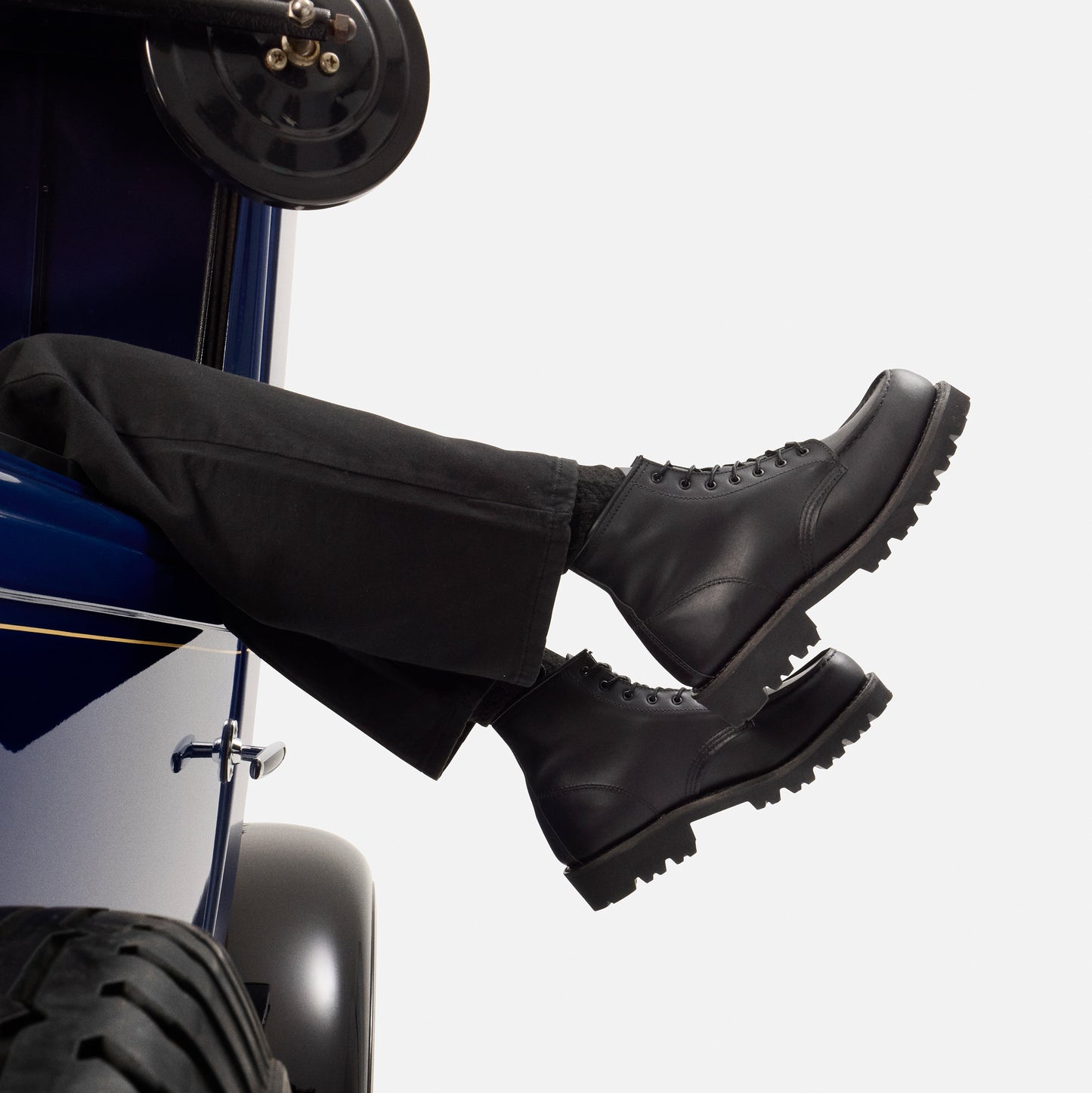 3497 Porter Moc Toe Black Boundary