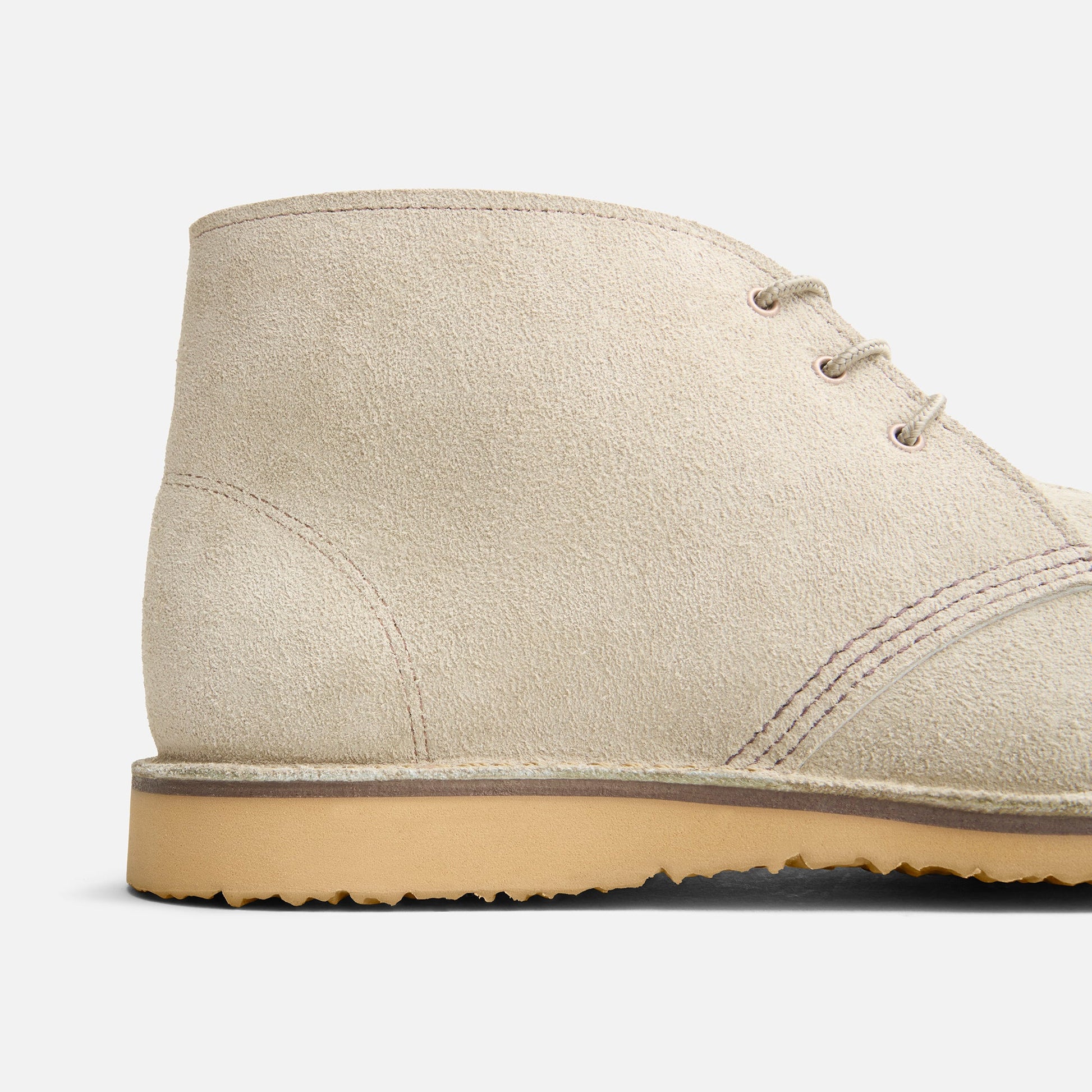 Red Wing Amsterdam 3309 Weekender Chukka White Sand Mohave Boots