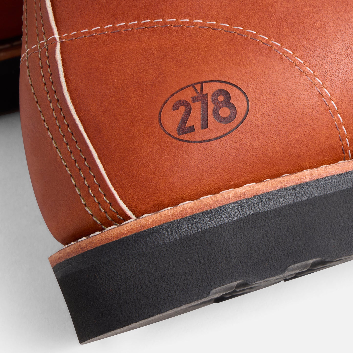 875 6'' Classic Moc Toe Oro Legacy