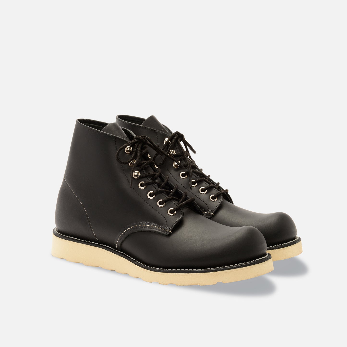 8165 Classic Round Toe Black Chrome