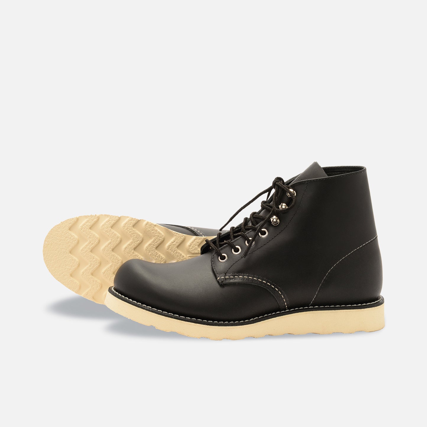 8165 Classic Round Toe Black Chrome